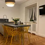 Turin Central Apartment